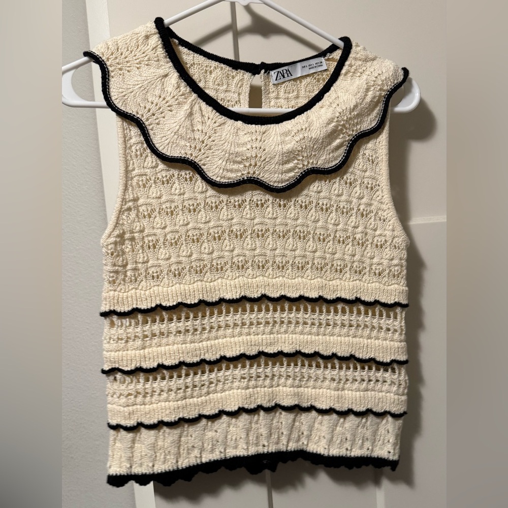 Zara Cream and Black Textured Top